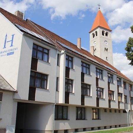 Harangtorony Szallo Koszeg Exterior photo